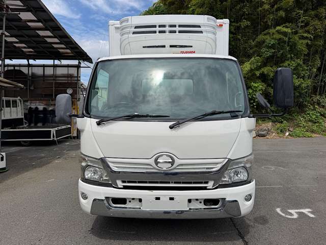 Hino Dutro 2