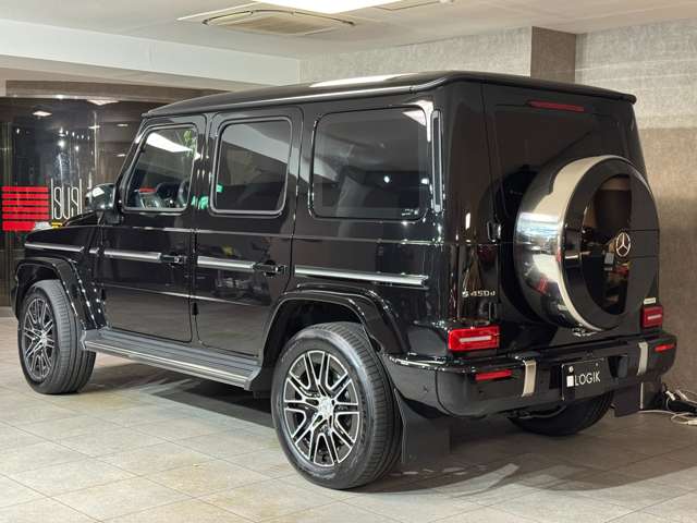 Mercedes-Benz G-Class 3