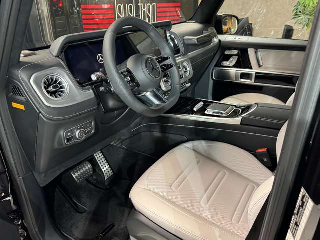 Mercedes-Benz G-Class 7
