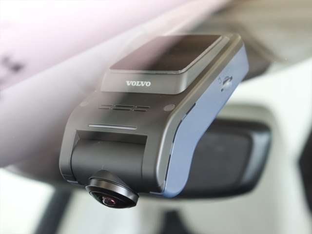Volvo XC60 4