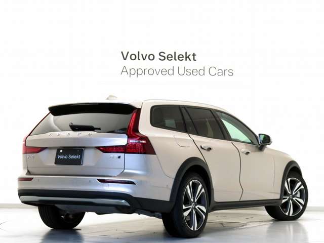 Volvo V60 Cross Country 6
