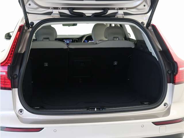 Volvo V60 Cross Country 10
