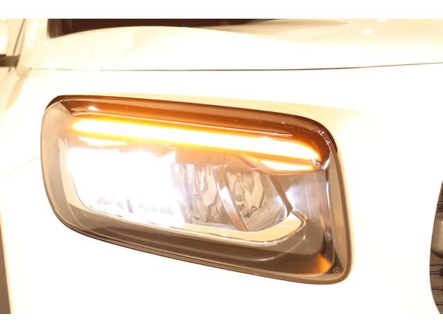 Mercedes-Benz GLB 12