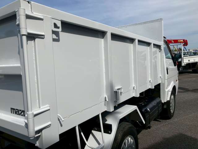 Mazda Bongo Truck 10