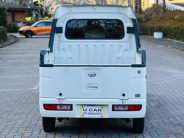 Daihatsu Hijet Deck Van 3