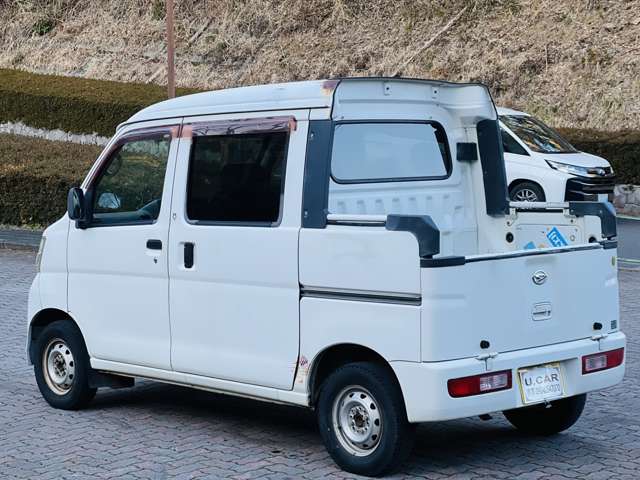 Daihatsu Hijet Deck Van 7