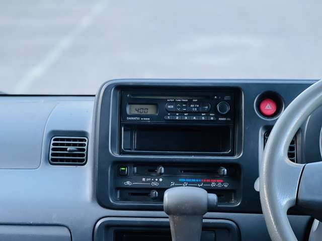 Daihatsu Hijet Deck Van 9