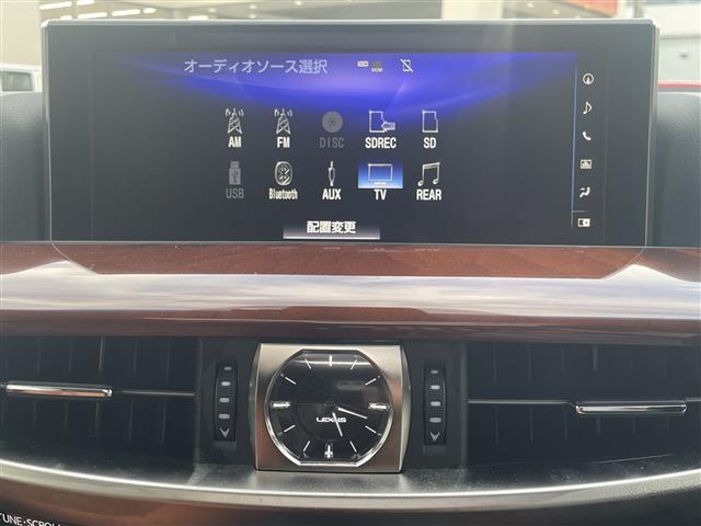 Lexus LX 10