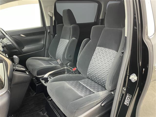 Toyota Alphard 11