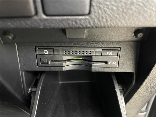 Toyota Alphard 8