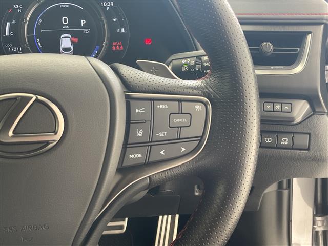 Lexus UX 7