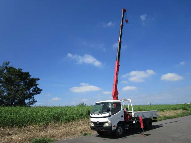Hino Dutro 8