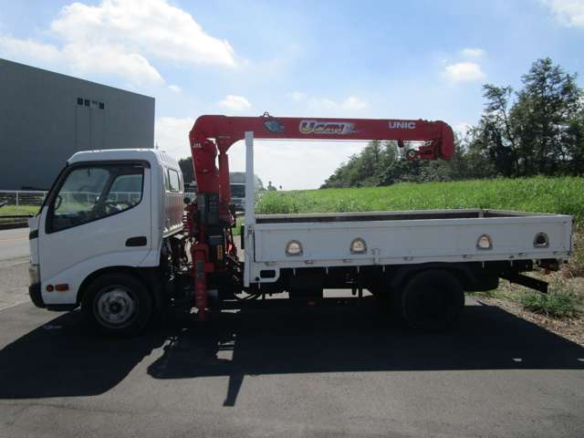 Hino Dutro 10