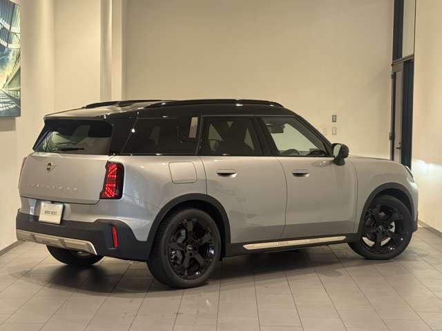MINI Countryman 5