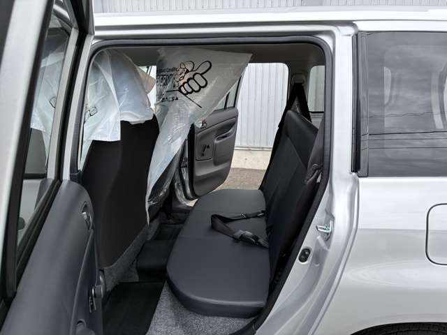 Toyota Probox Van 11