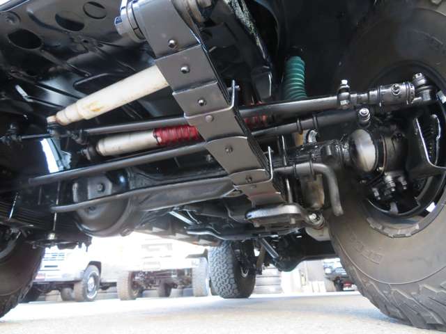 Toyota Land Cruiser 60 8