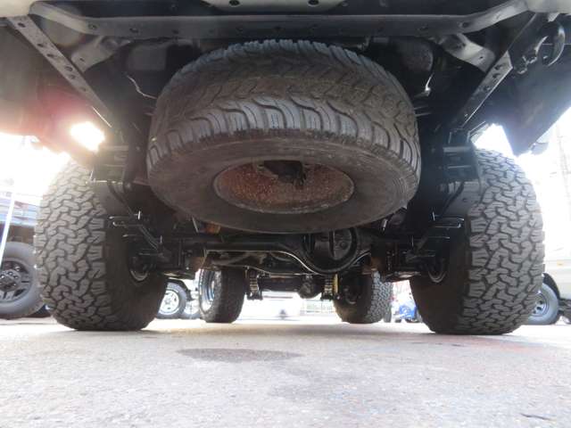 Toyota Land Cruiser 60 10