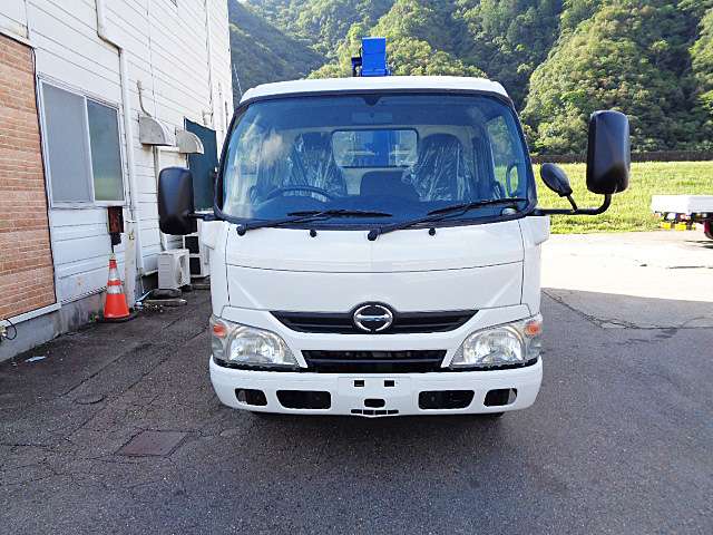 Hino Dutro 2