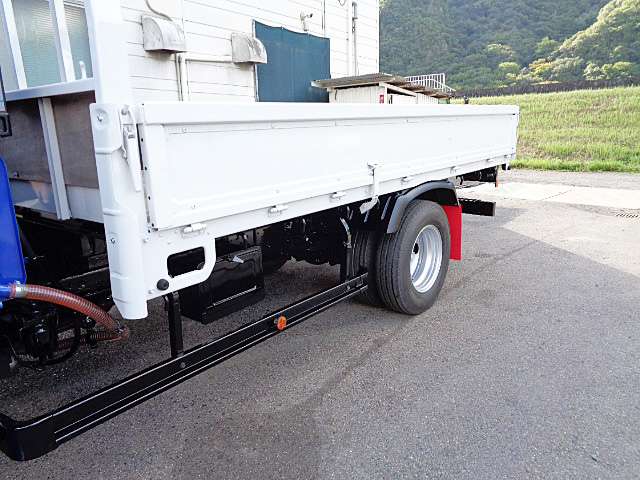 Hino Dutro 10