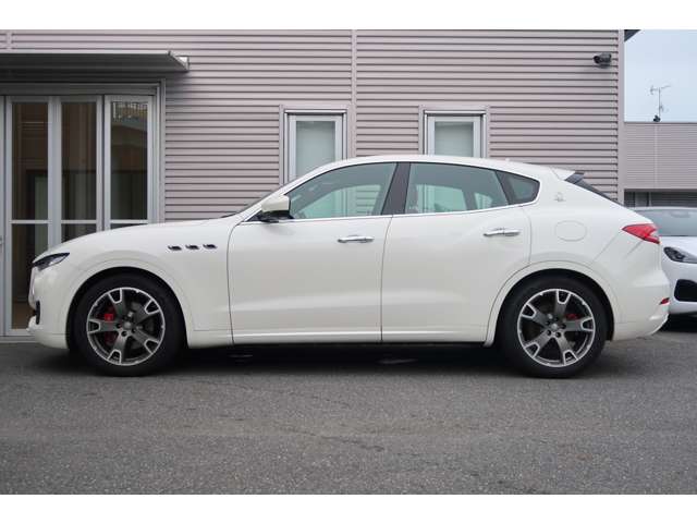 Maserati Levante 12