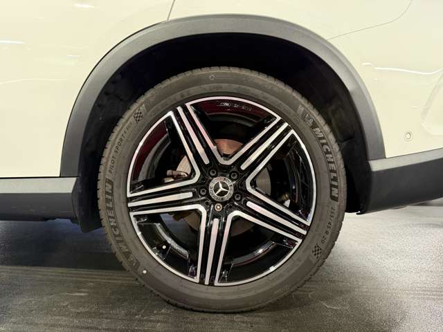 Mercedes-Benz GLC 11