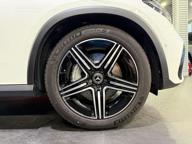 Mercedes-Benz GLC 8