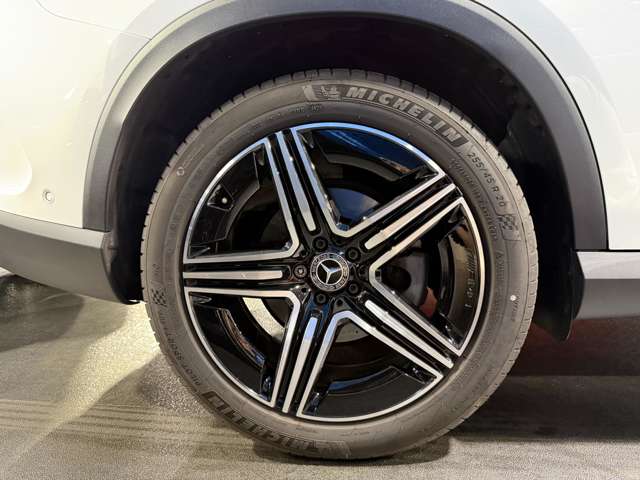 Mercedes-Benz GLC 9