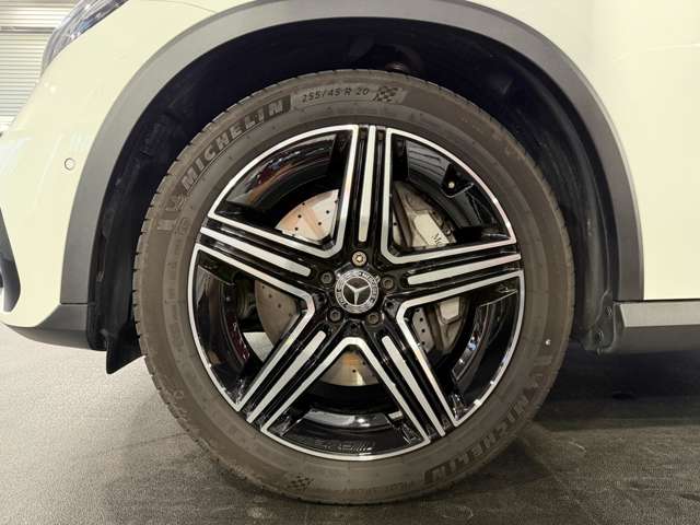 Mercedes-Benz GLC 10