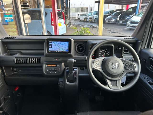 Honda N-VAN 10
