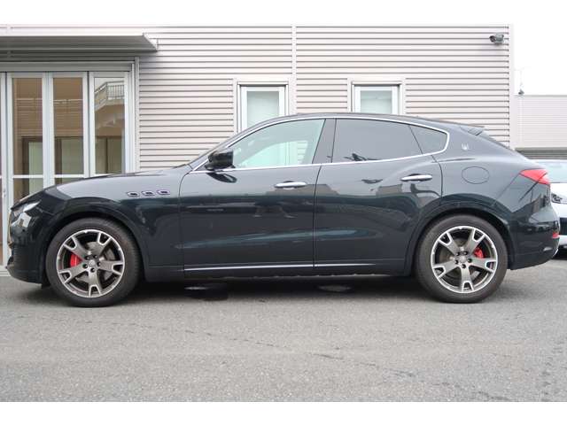 Maserati Levante 12