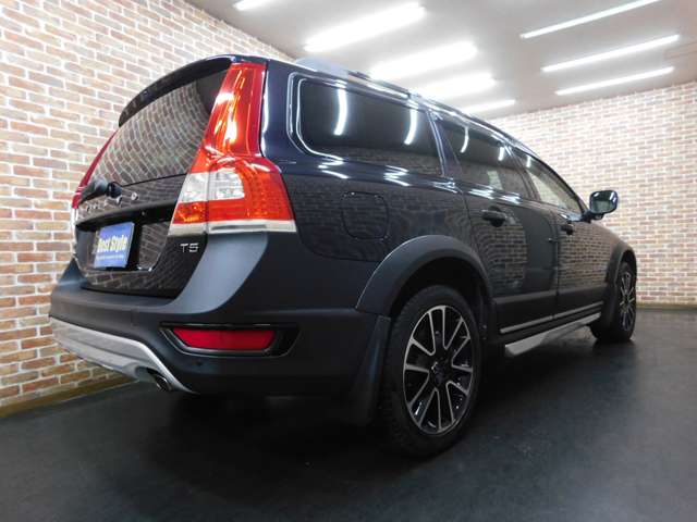 Volvo XC70 4