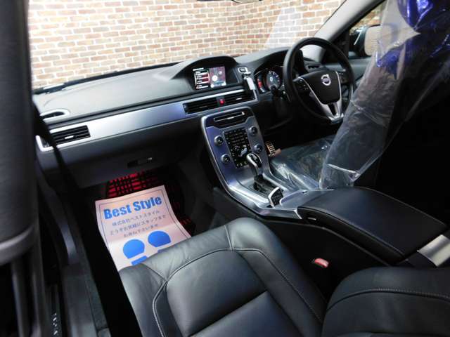 Volvo XC70 6