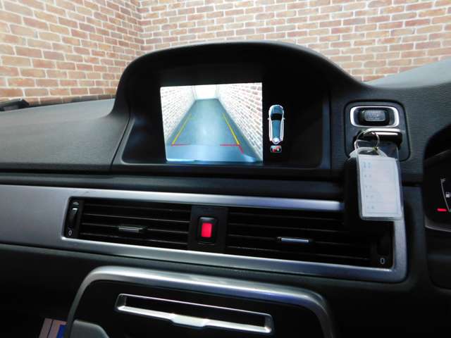 Volvo XC70 10