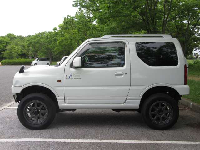 Suzuki Jimny 11