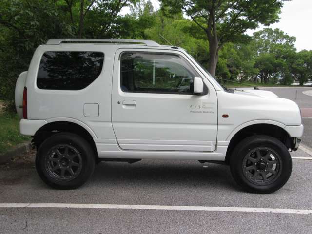 Suzuki Jimny 10