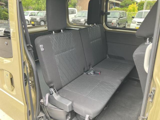 Daihatsu Atrai 7