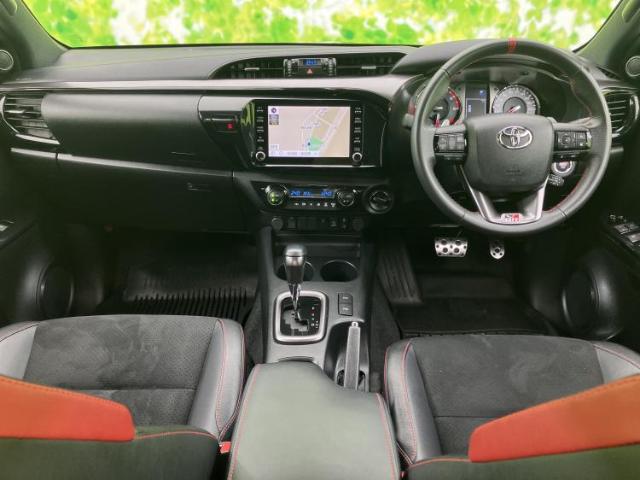 Toyota Hilux 2