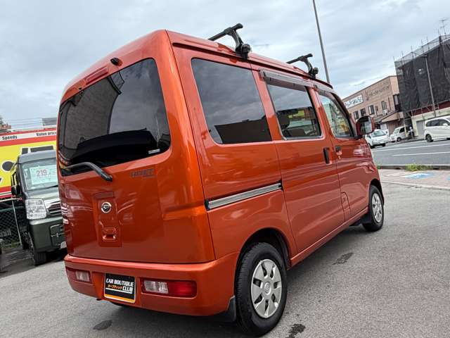 Daihatsu Hijet Cargo 9