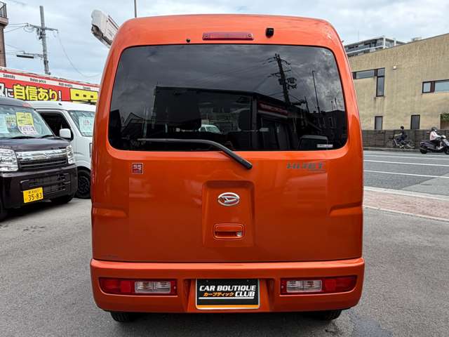 Daihatsu Hijet Cargo 10