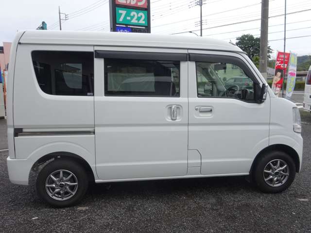 Nissan NV100 Clipper 12