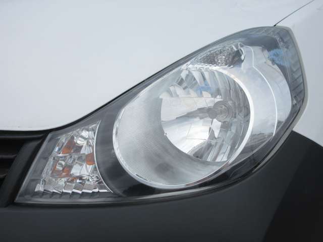 Nissan NV150 AD 9