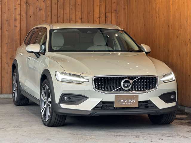 Volvo V60 Cross Country 3
