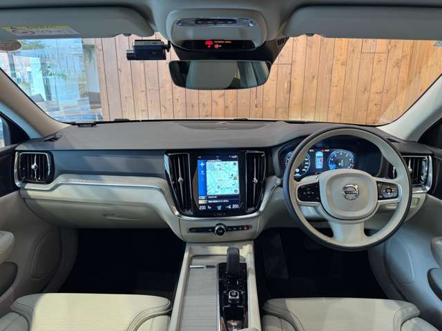 Volvo V60 Cross Country 10