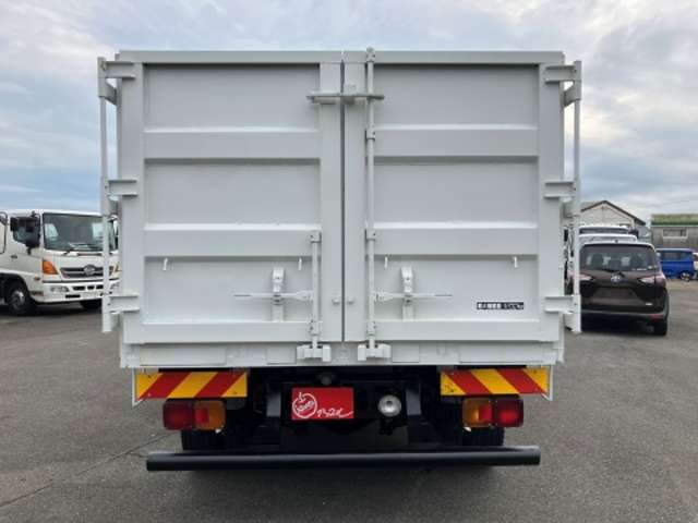 Hino Ranger 11