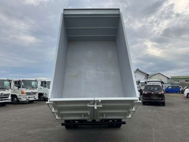Hino Ranger 7