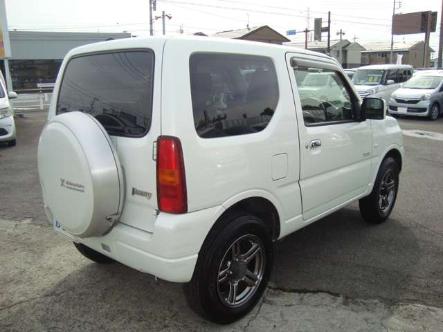 Suzuki Jimny 12