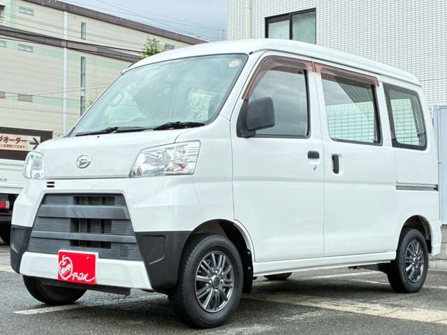 Daihatsu Hijet Cargo 9