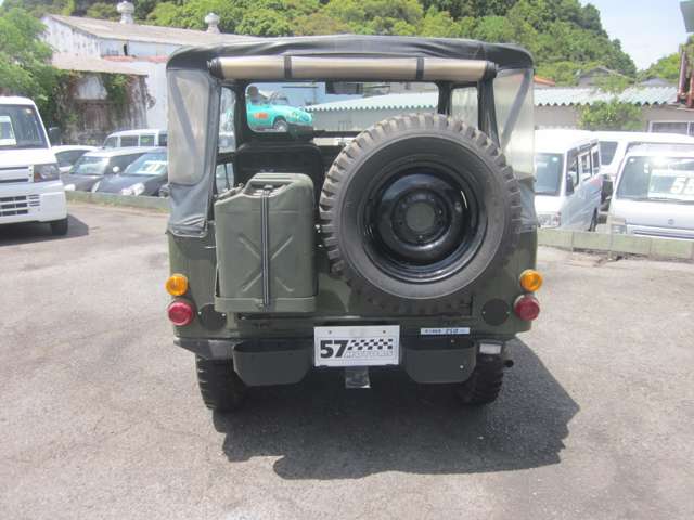 Mitsubishi Jeep 7