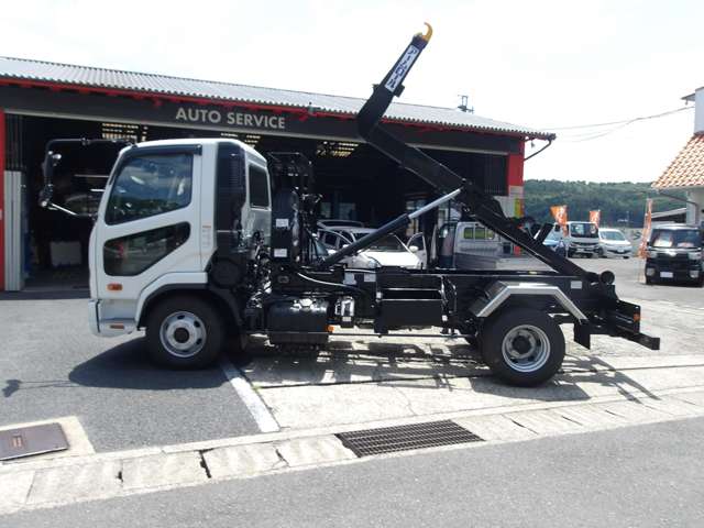 Mitsubishi Fuso Fighter 7