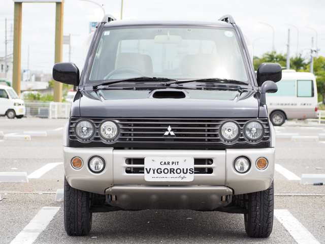 Mitsubishi Pajero Mini 4